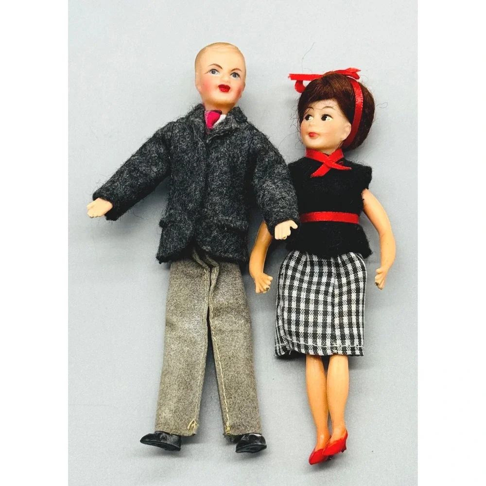 Ideal Petite Princess Fantasy Family Man Woman Husband Wife Mother Father 1960s